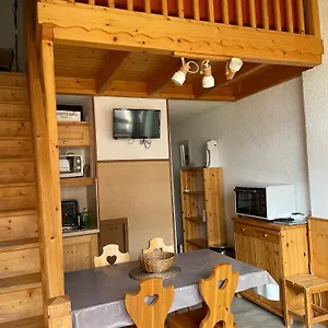  Appartement Pour 6 Personnes Au Pied Des Pistes Au Calme